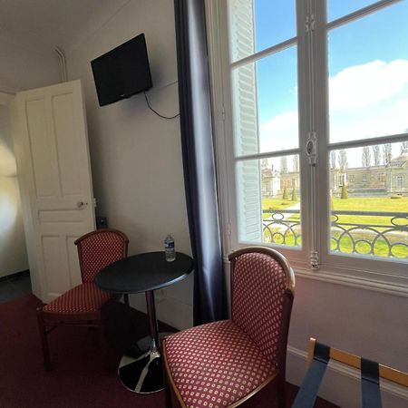 Hostellerie Le Griffon Blerancourt Bagian luar foto