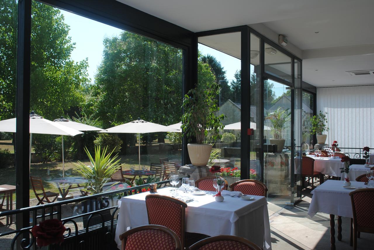 Hostellerie Le Griffon Blerancourt Bagian luar foto